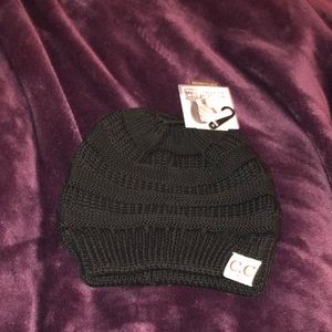 CC Beanie w/ pony tail hole.